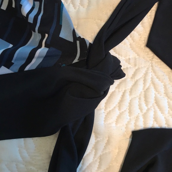 🖤4/$20! Sexy, Patterned Halter Top! 🖤💙 - Picture 4 of 7